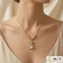 Set 3 aretes en acero Gold Ovalo, Rectangulo negro y candonga.webp