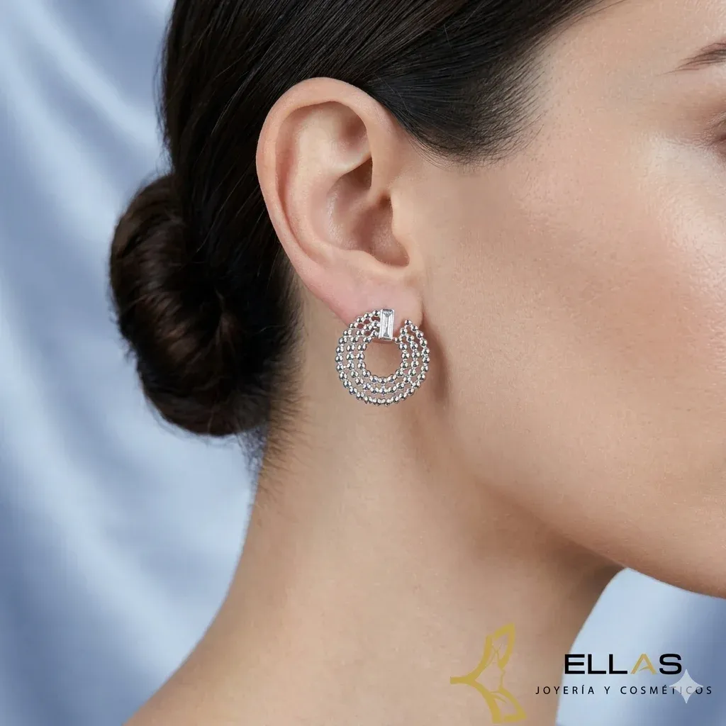 Arete Encuentro de Municiones Oro Laminado 18K Blanco Circonia Blanca 1.5 x 1.5 cm pers.webp