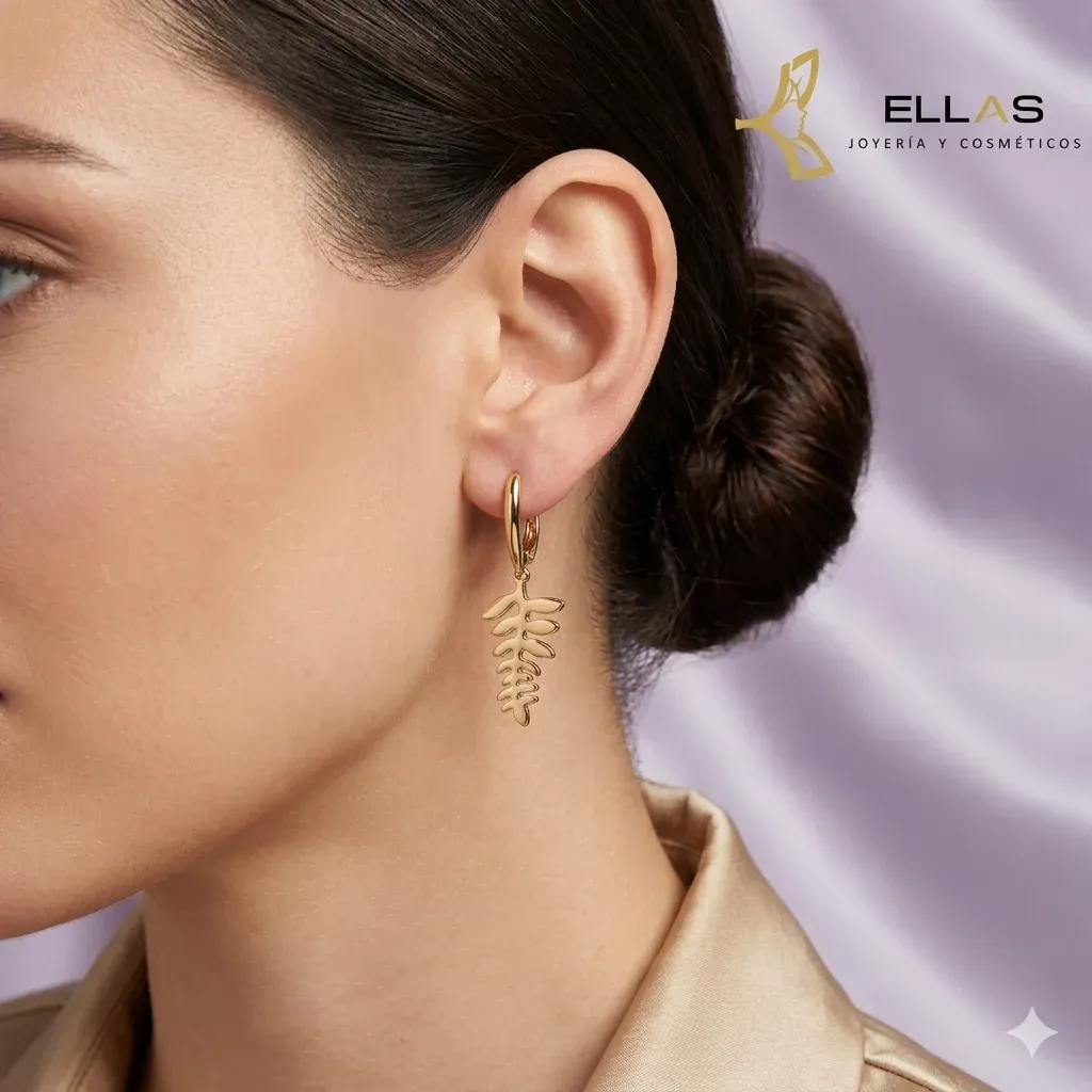 Arete Hoja de Oro Deslumbrante Oro Laminado 18K Dorado, Largo 3.8 cm Ancho 1 cm.webp