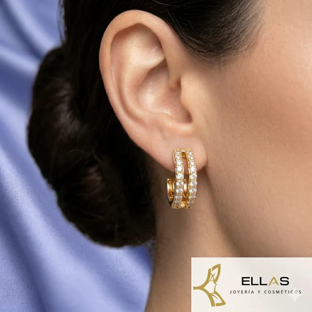 Arete Dos Promesas Oro Laminado 18K Dorado, Circonia Blanca, Largo 1 cm Ancho 0.4 cm perso.webp