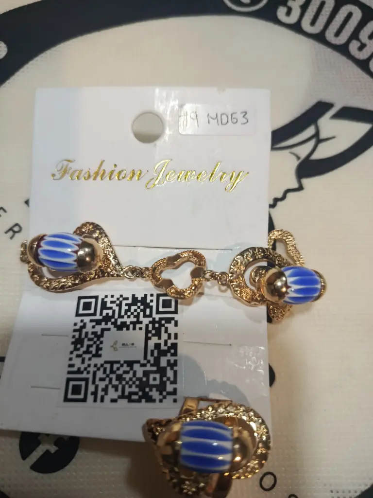 Earcuff y zircones cover gold