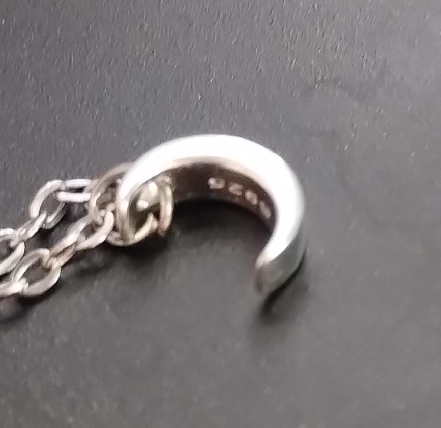 DIJE LUNA EN PLATA 925