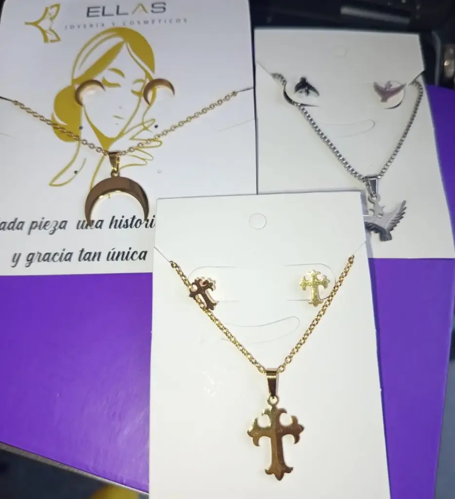 JUEGO DE COLLAR VARIADO PLATEADO EN ACERO