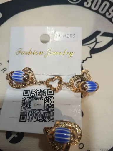 [MYA2] Earcuff y zircones cover gold
